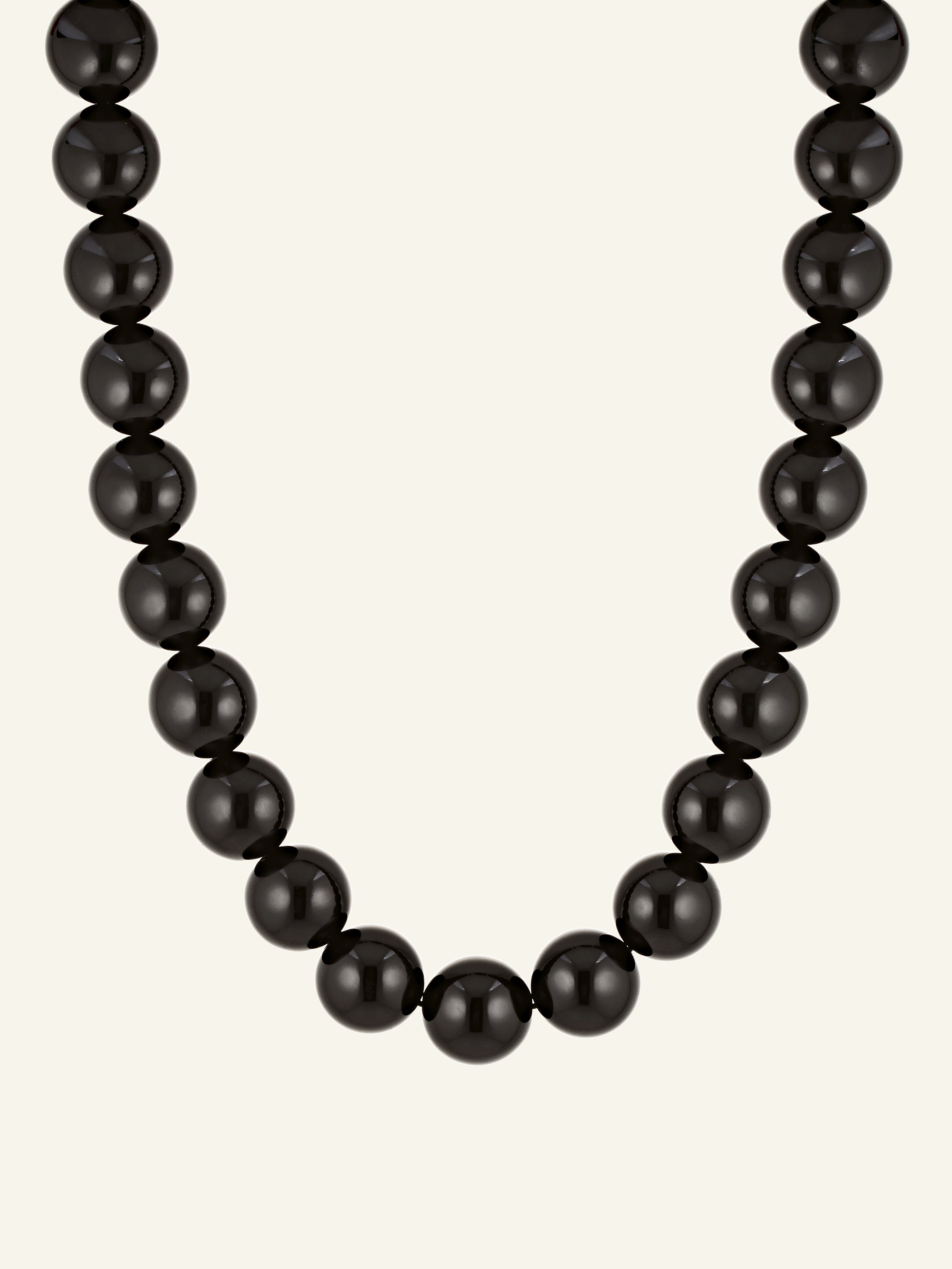 Elu Onyx Necklace