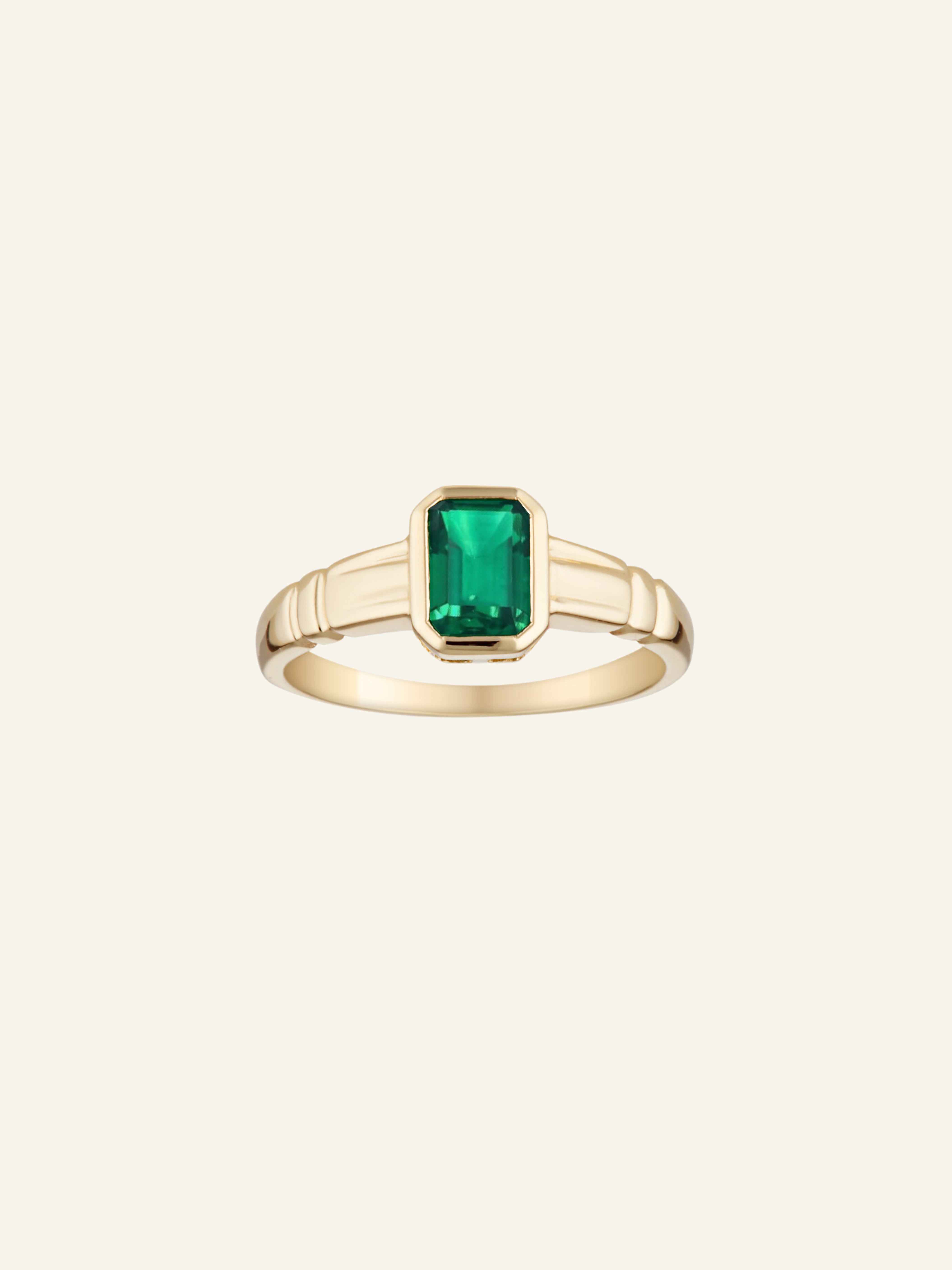 9k Solid Gold Emerald Rectangle Ring - Size 8