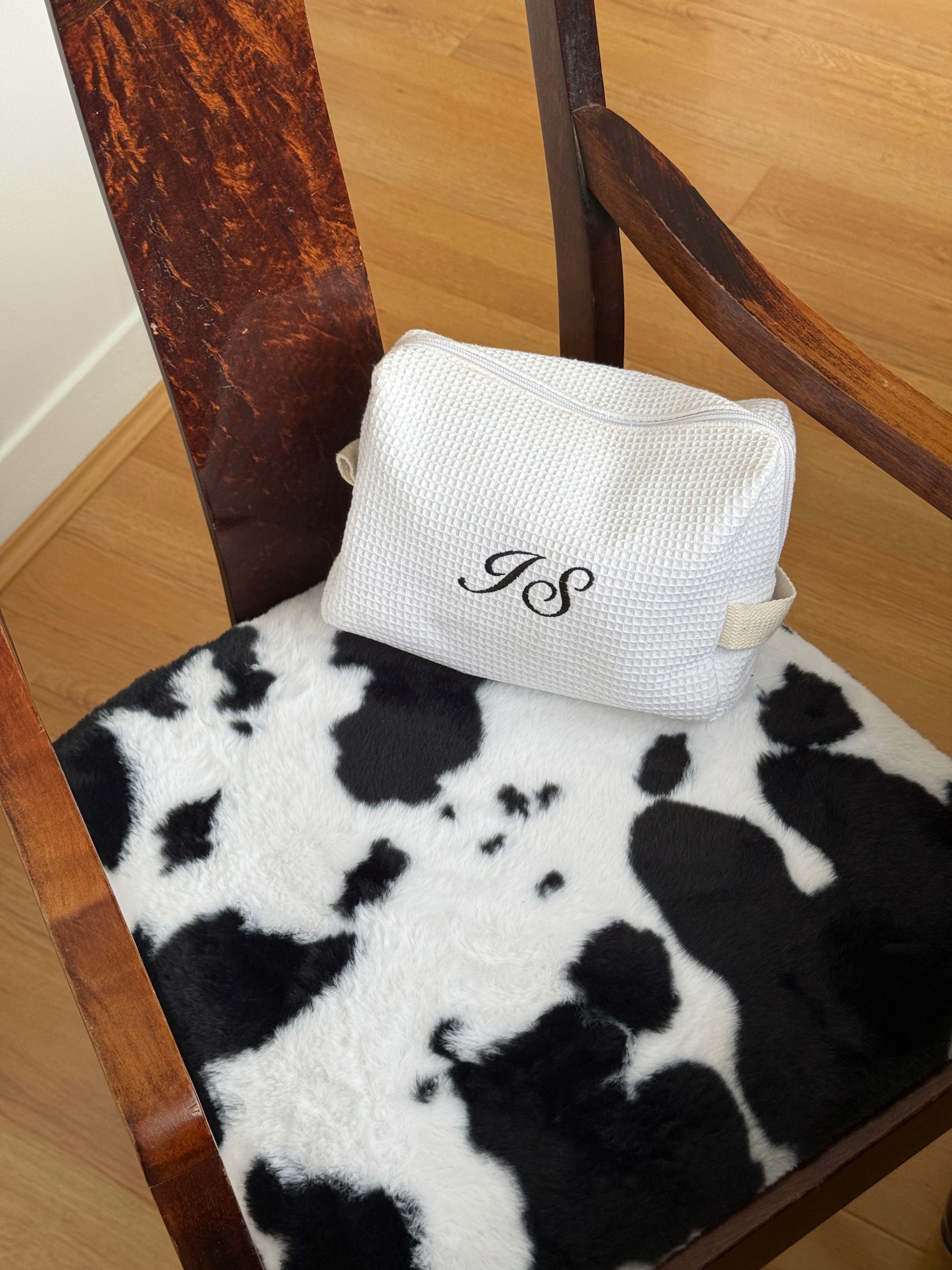 Custom Embroidered Beauty Case