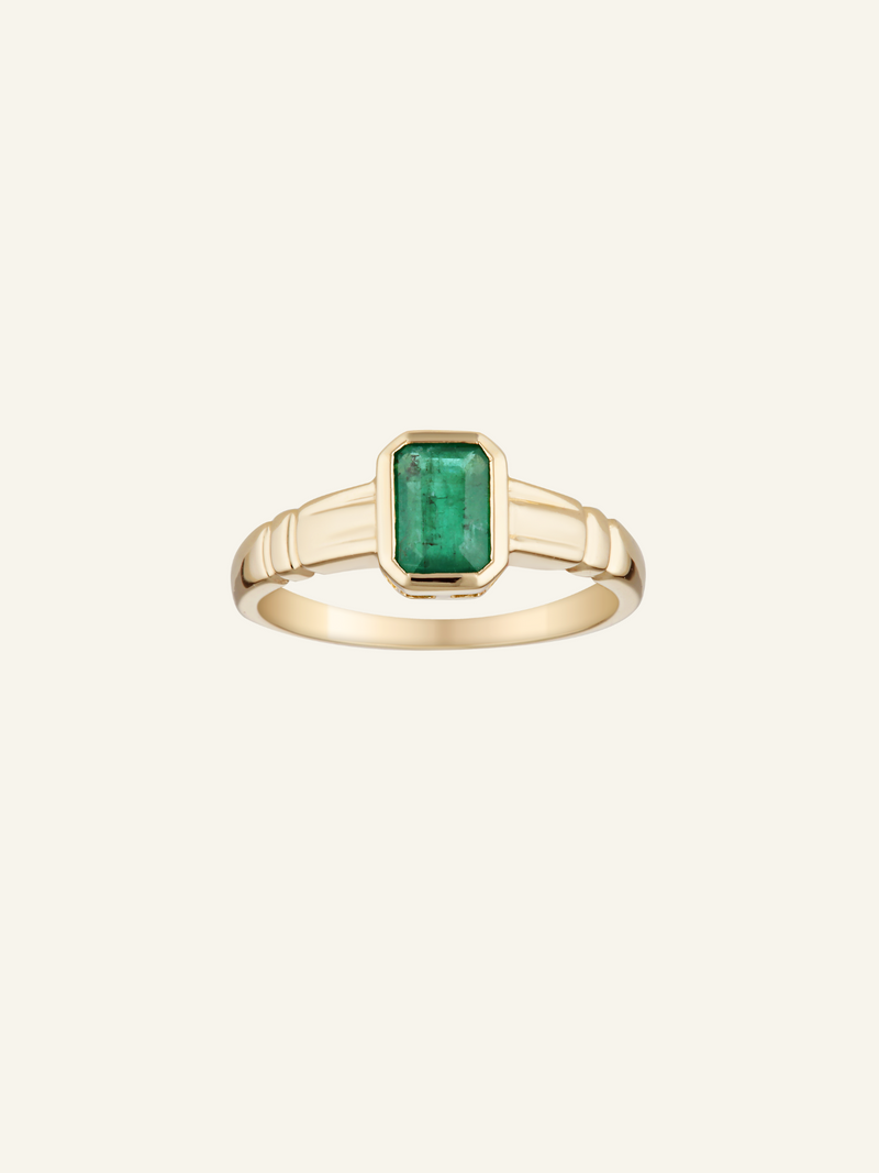 Emerald 2025 rectangle ring